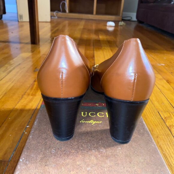 Brow Leather and Suede Gucci heels - Picture 4 of 5
